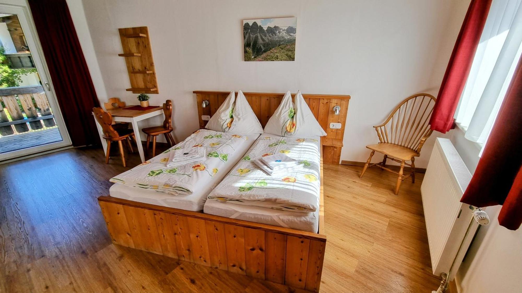 Gaestehaus Landhaus Tyrol Gries im Sellrain Exterior foto